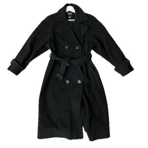 Vintage wool coat in black by Studio design par Hilary Radley